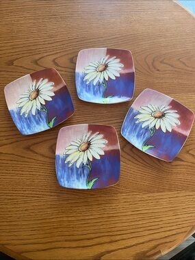 VTG Deco Art by CTG Brands Square Daisy Dessert Plates Set of 4
